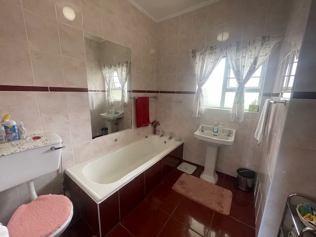 3 Bedroom Property for Sale in Berea Eastern Cape